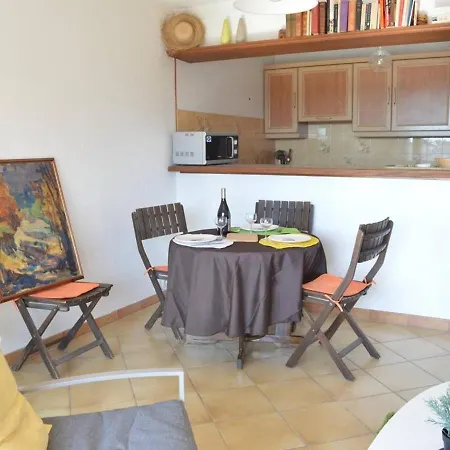 2 Pieces Avec Terrasse Et Parking A Saint-raphael - Fr-1-226a-84 Apartment